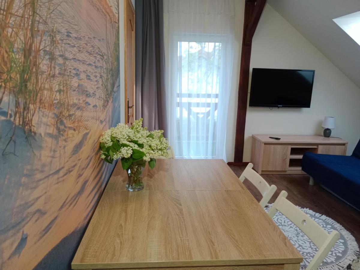 Apartamenty I Domki Osinscy บราเนียโว ภายนอก รูปภาพ
