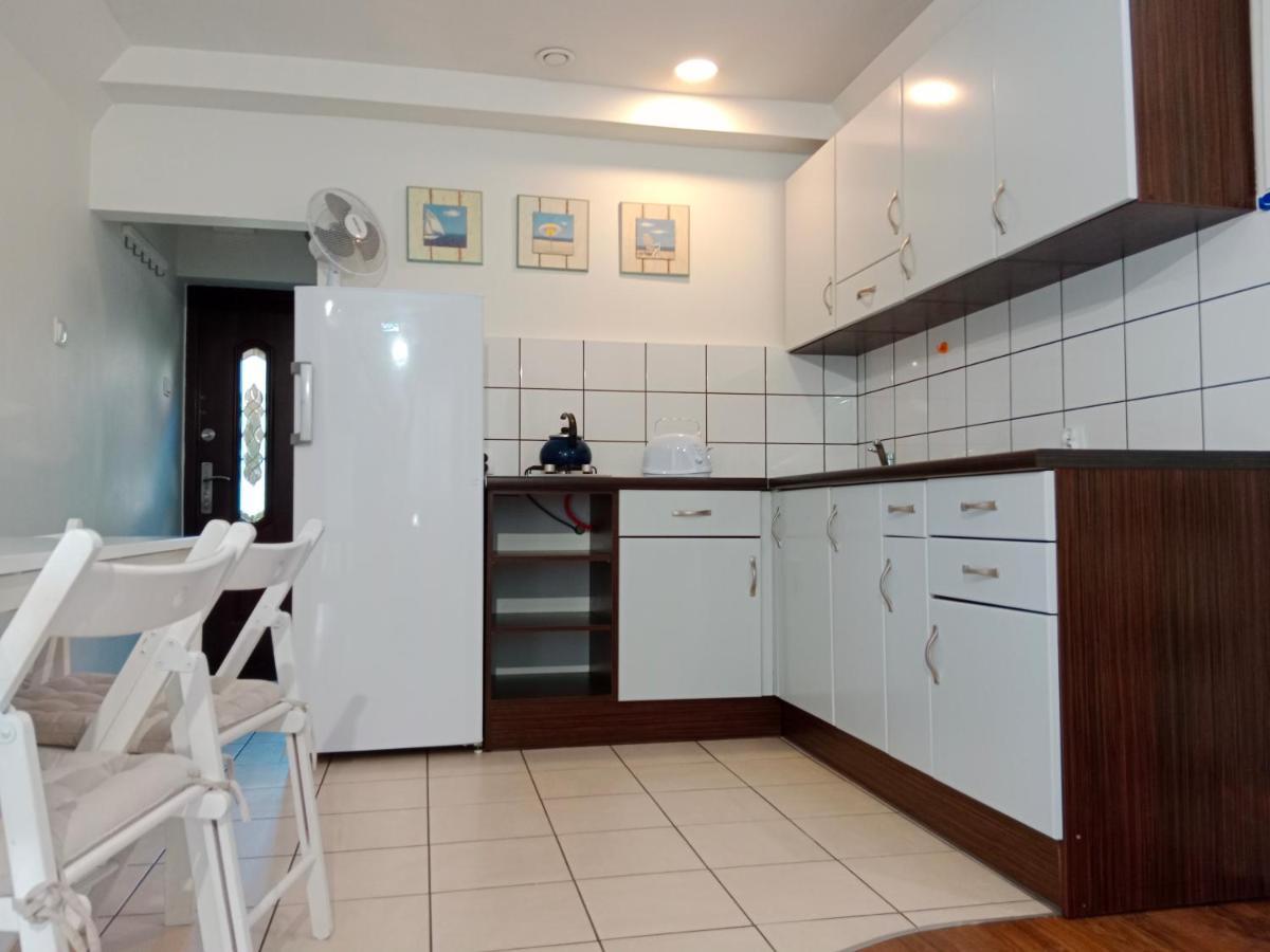 Apartamenty I Domki Osinscy บราเนียโว ภายนอก รูปภาพ