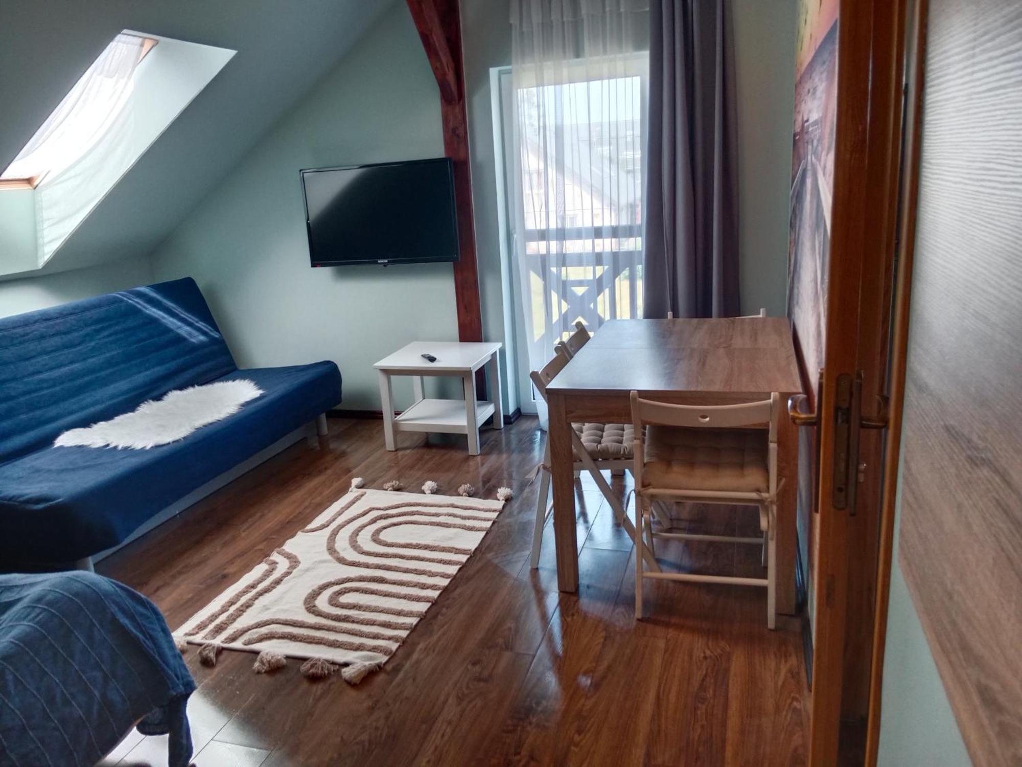 Apartamenty I Domki Osinscy บราเนียโว ภายนอก รูปภาพ