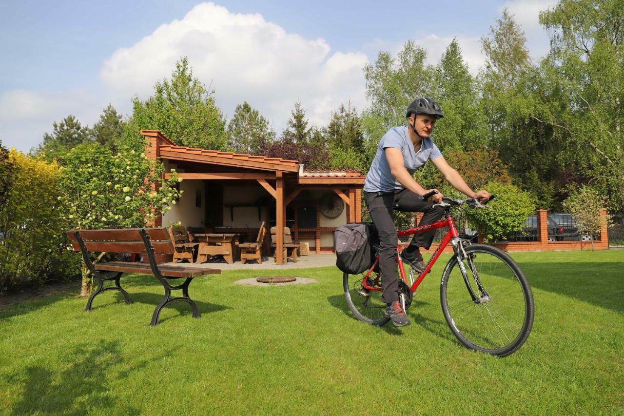 Apartamenty I Domki Osinscy บราเนียโว ภายนอก รูปภาพ